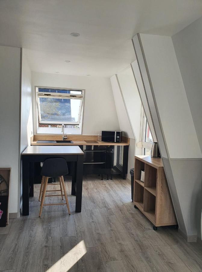 Appartement Face A La Mer Woignarue Bagian luar foto