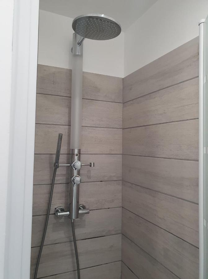 Appartement Face A La Mer Woignarue Bagian luar foto